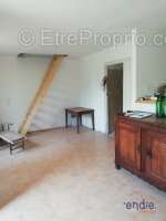 MAISON DE VILLAGE avec 1900m² de terrain!! - photo 5