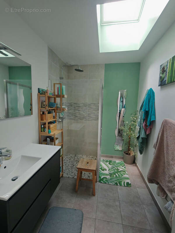 Maison à SAINT-JULIEN-DE-CONCELLES