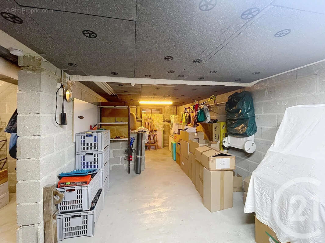 Maison à SAINT-PHAL