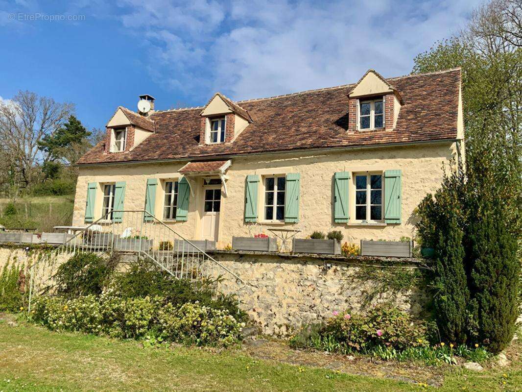 Elégante maison en pierre au coeur de la nature - Vue foret & charme authentiques à Dormelles - photo 2