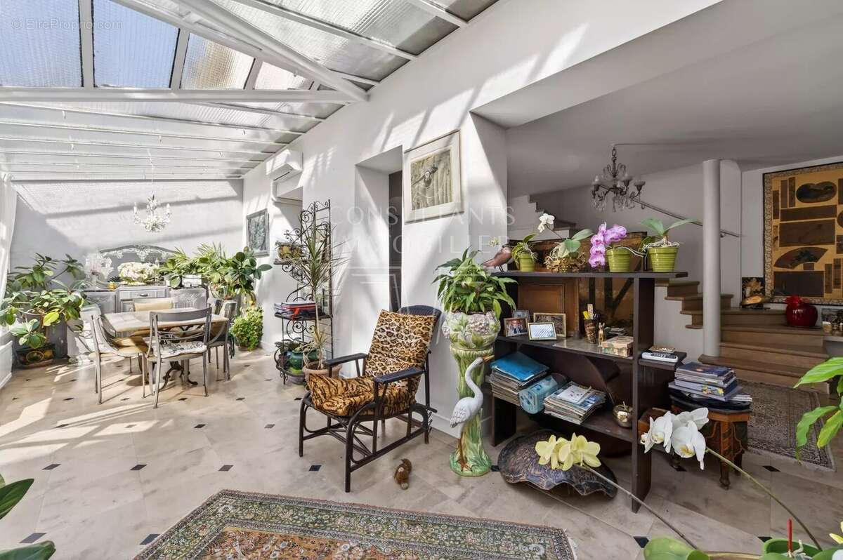 Maison à PARIS-15E