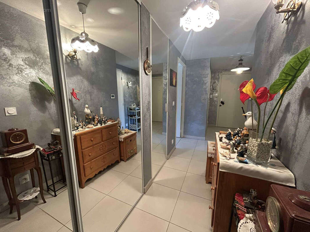 Autre à SAINT-RAPHAEL