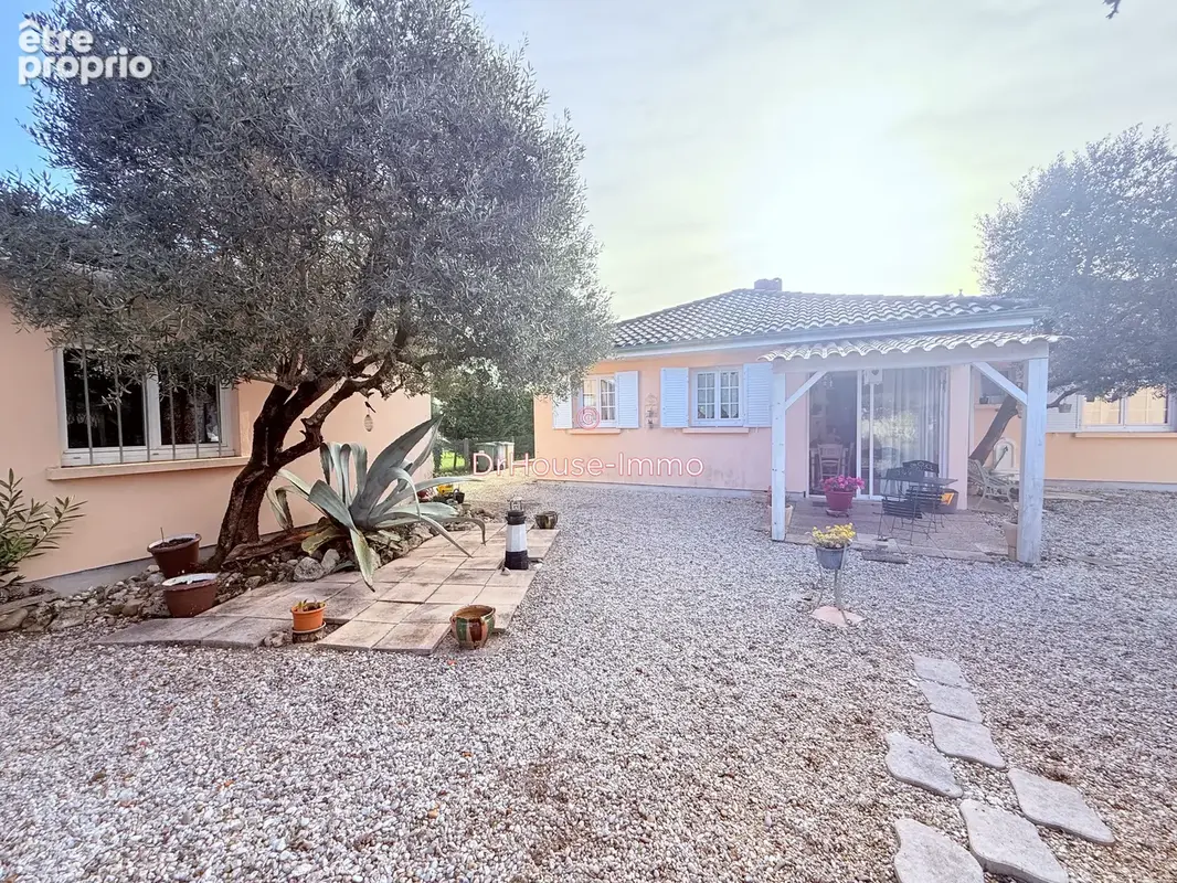 Maison 6 pièces 133 m² à vendre à Lesparre-Medoc (33340) - photo 9