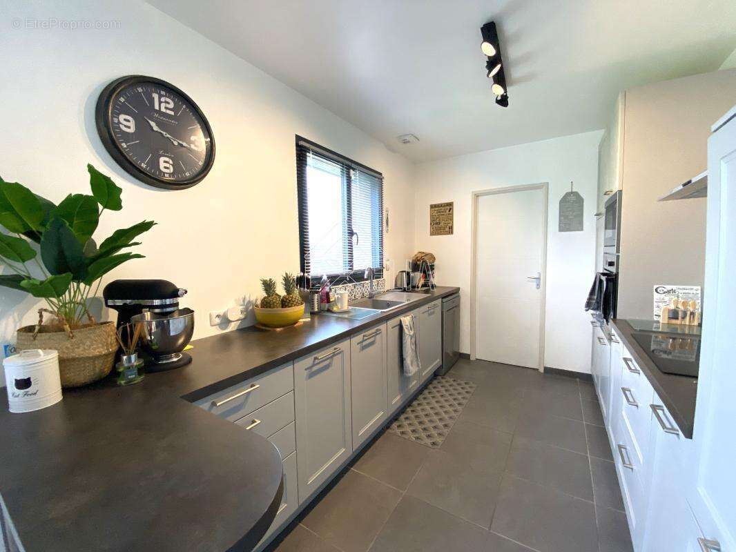 Maison à GOMMECOURT