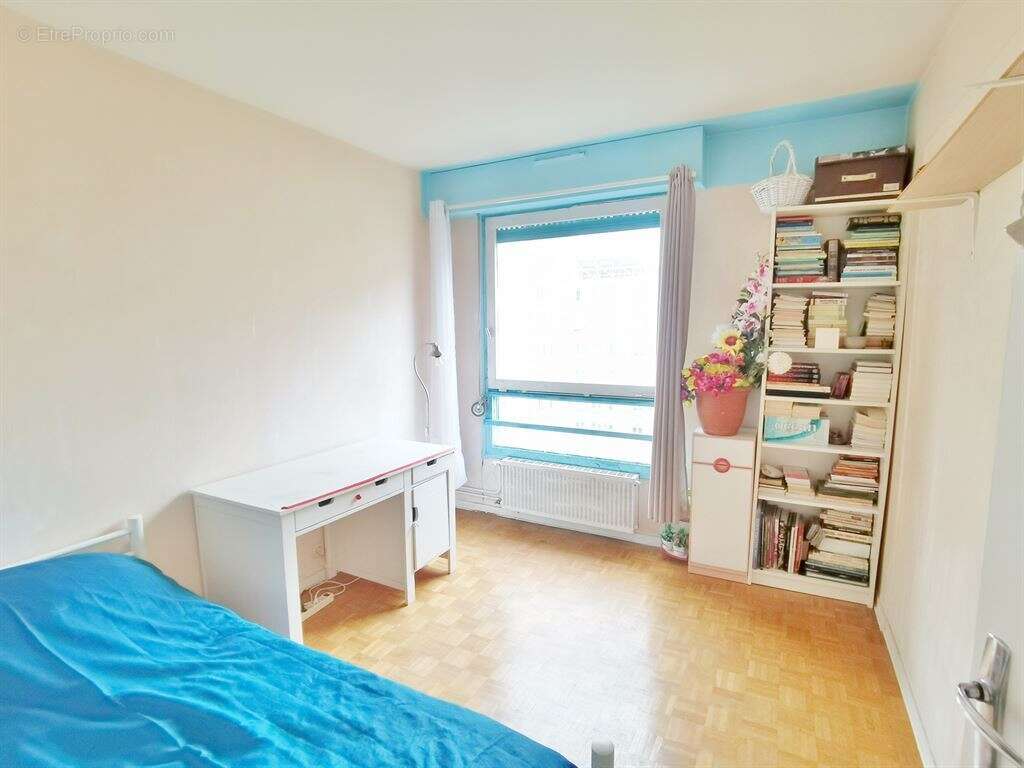Appartement à PARIS-19E
