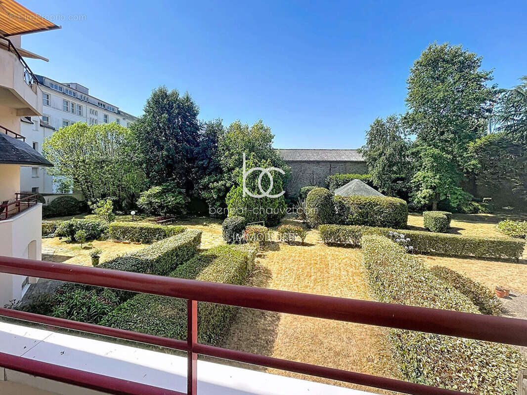 Appartement Vannes Centre-Ville - Terrasse, Ascenseur et  Garage - photo 9