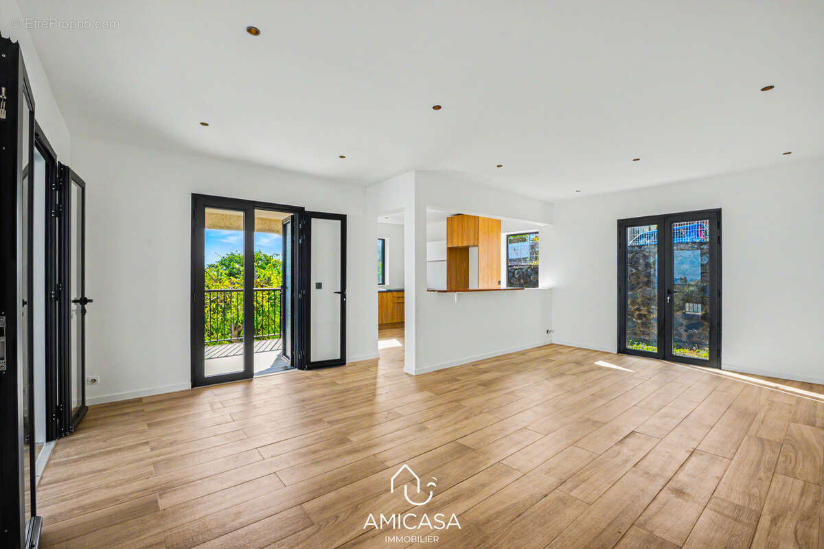 Rare sur secteur villa t4 la possession (debut des rampes) la reunion - photo 4