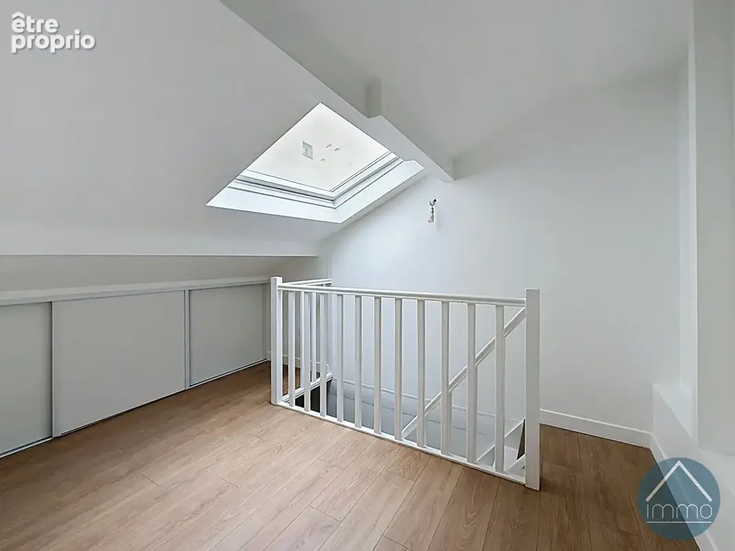 2 pièces mezzanine / COLOMBES  - Quartier la PETITE GARENNE - photo 4