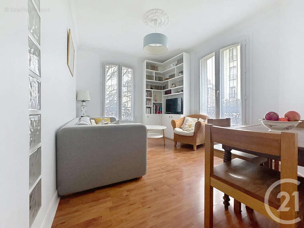 Appartement à PARIS-20E
