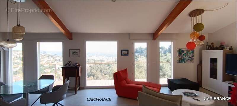 Maison à HYERES