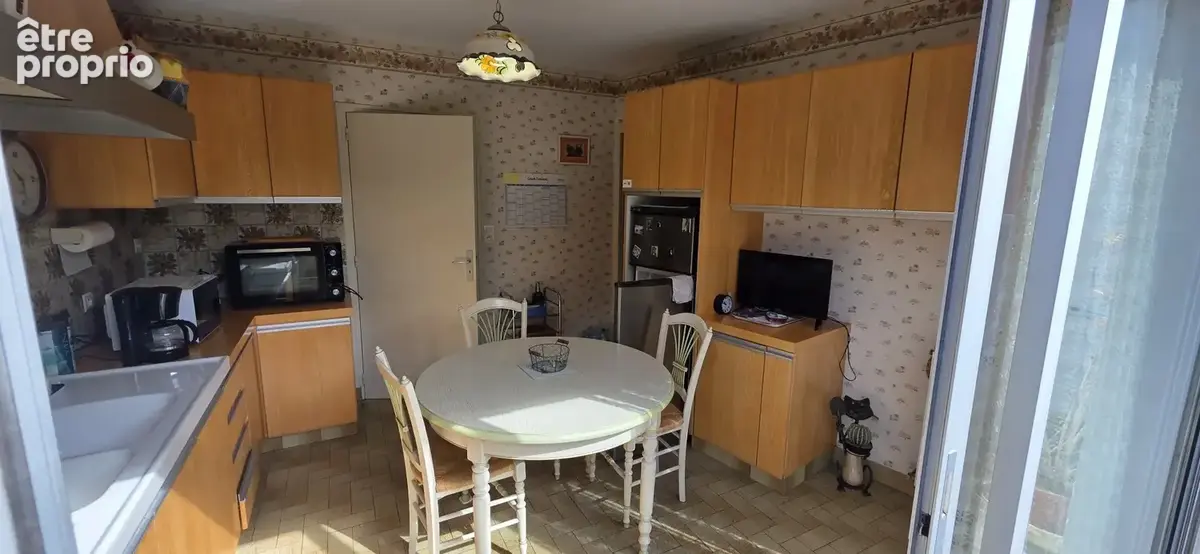Poitiers  saint-benoît  plain-pied : 110 m²  3 ch. garage .terrain - photo 2