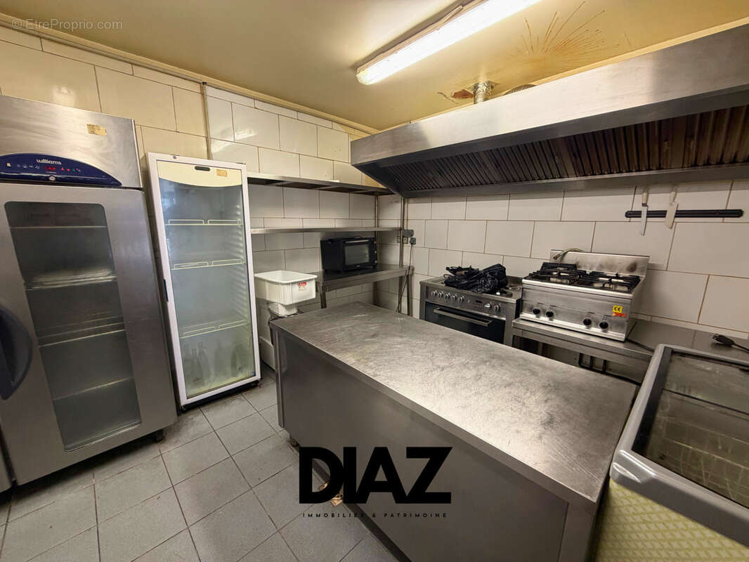 À vendre   droit au bail + licence iii   restaurant / traiteur   lunel-viel - photo 8