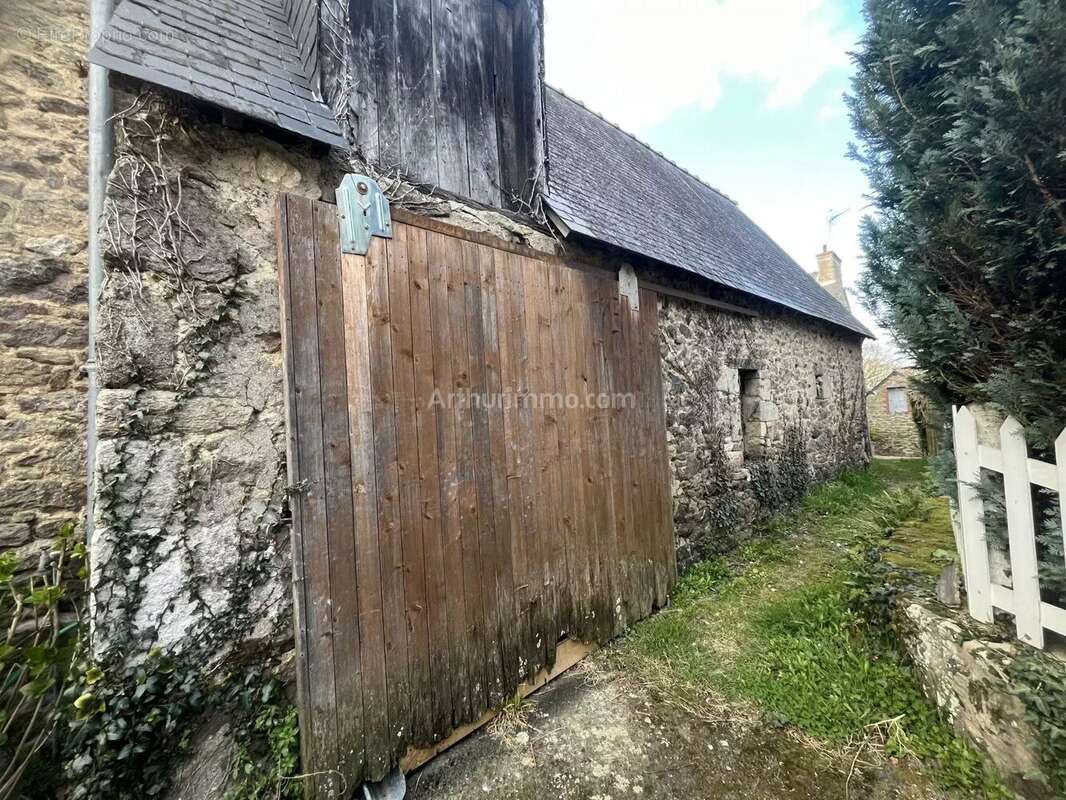 Maison à PLESSIX-BALISSON