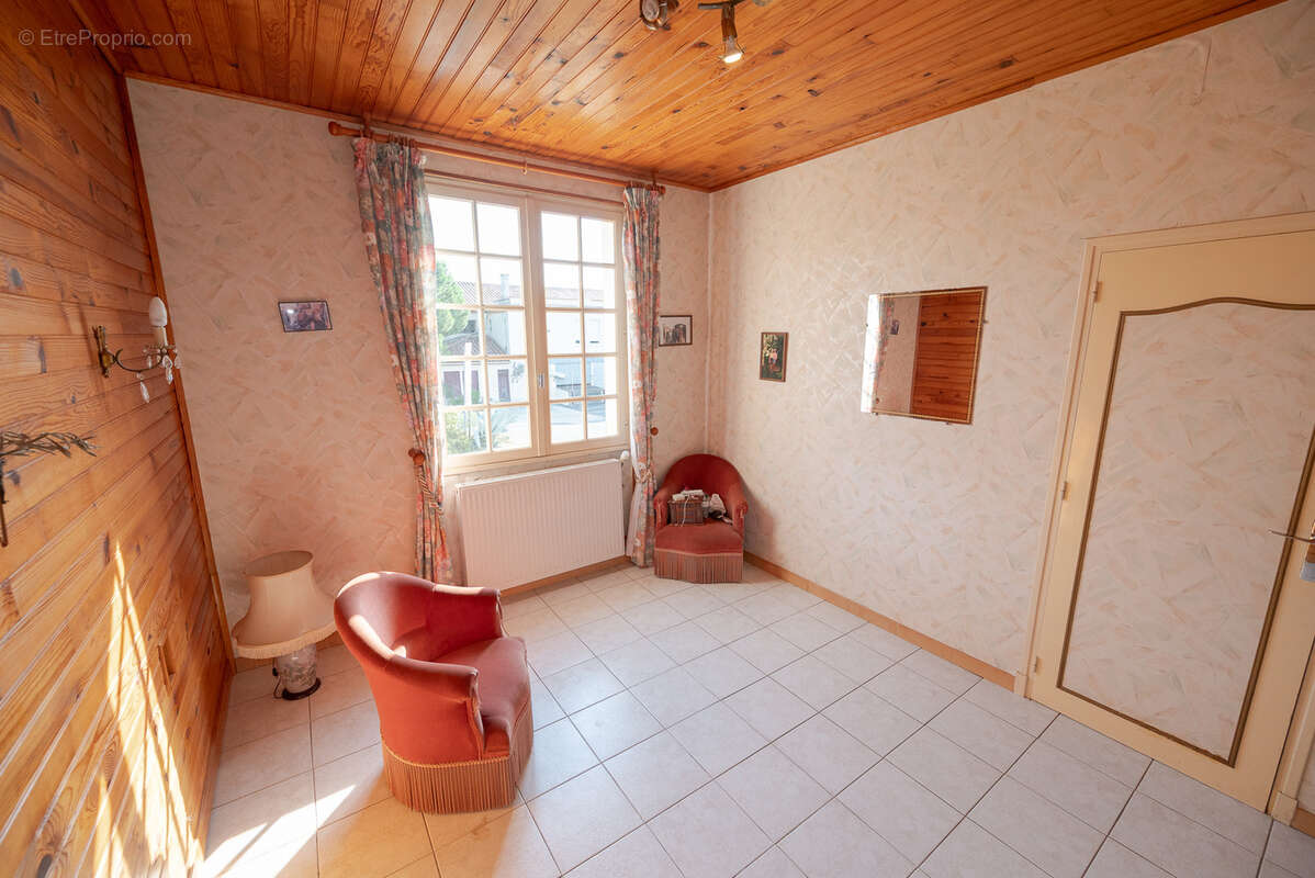 MaisonT5  avec 2 garages sur terrains clos - photo 47