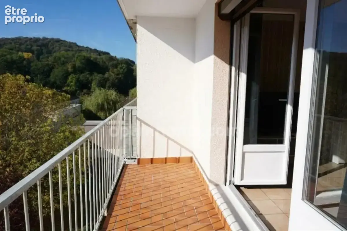 Appartement à NAVENNE