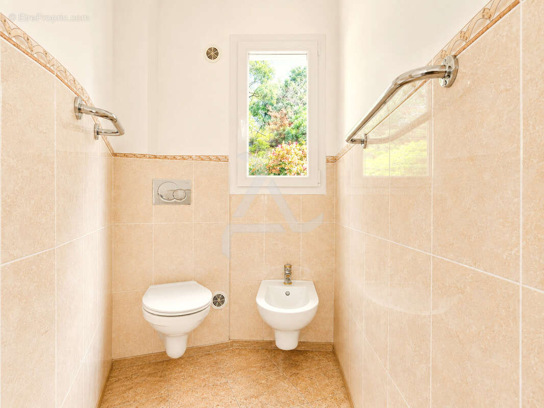 Dans le domaine très exclusif de « marina di fiori » à porto-vecchio villa d’exeption de 354m2 - photo 30