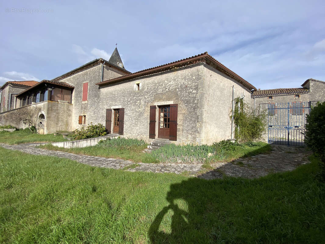 Maison à LACAPELLE-CABANAC