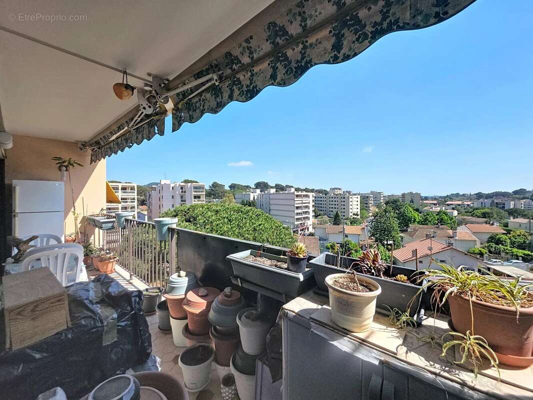 Appartement à LE CANNET