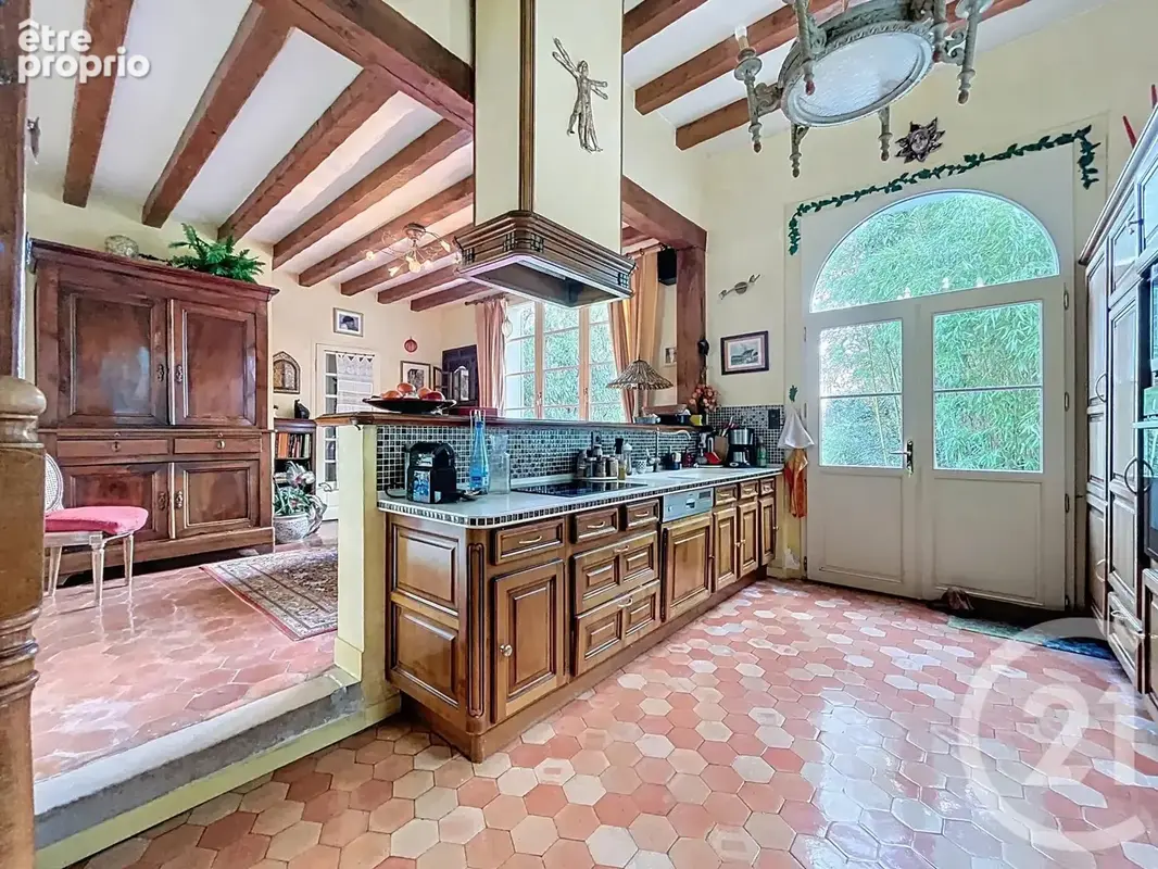 Maison 10 pièces 263 m² à vendre à Chartres (28000) - photo 6