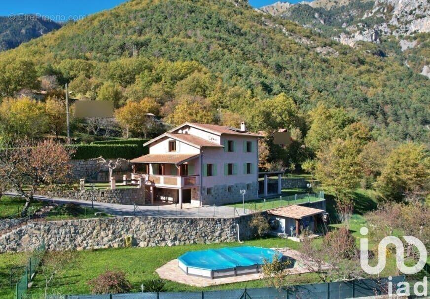 Photo 1 - Maison à ROQUEBILLIERE