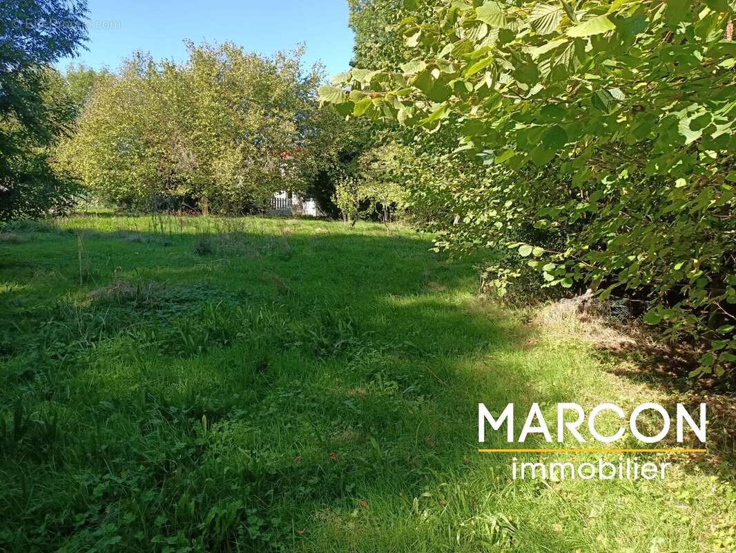 Maison à LE DONZEIL