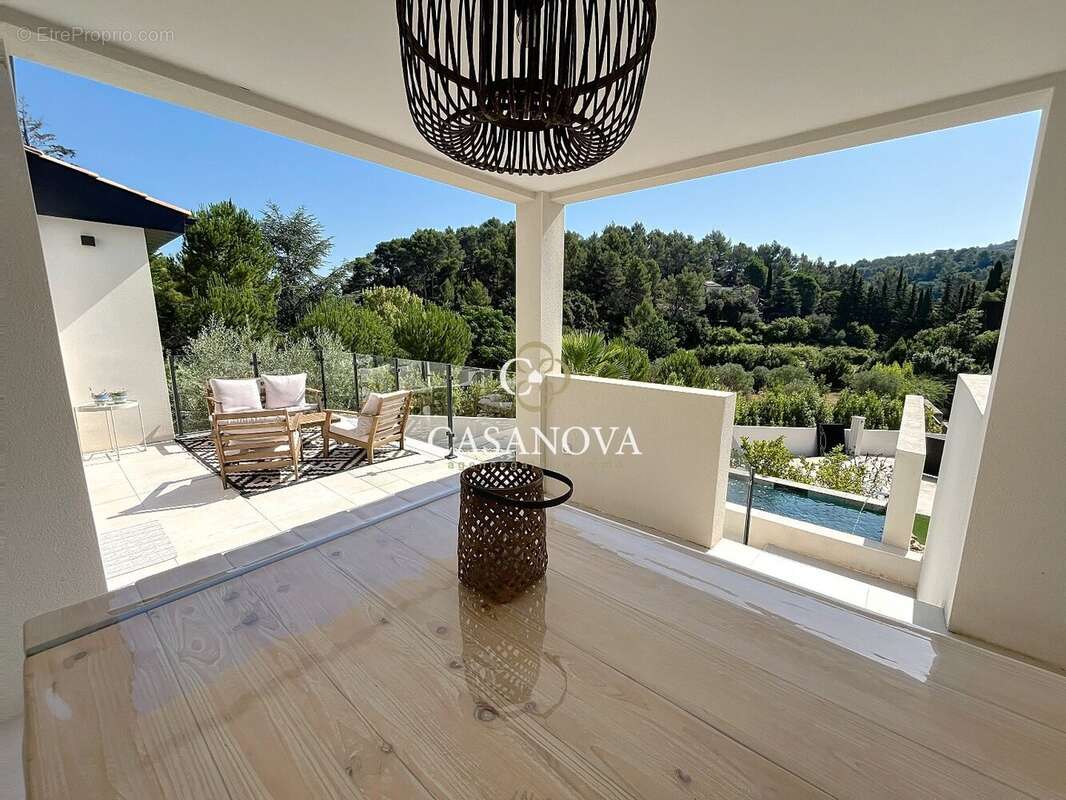 VUE PANORAMIQUE, dans un environnement calme et verdoyant sans être isolé, VILLA CONTEMPORAINE 2023 située dans un quartier rési - photo 7