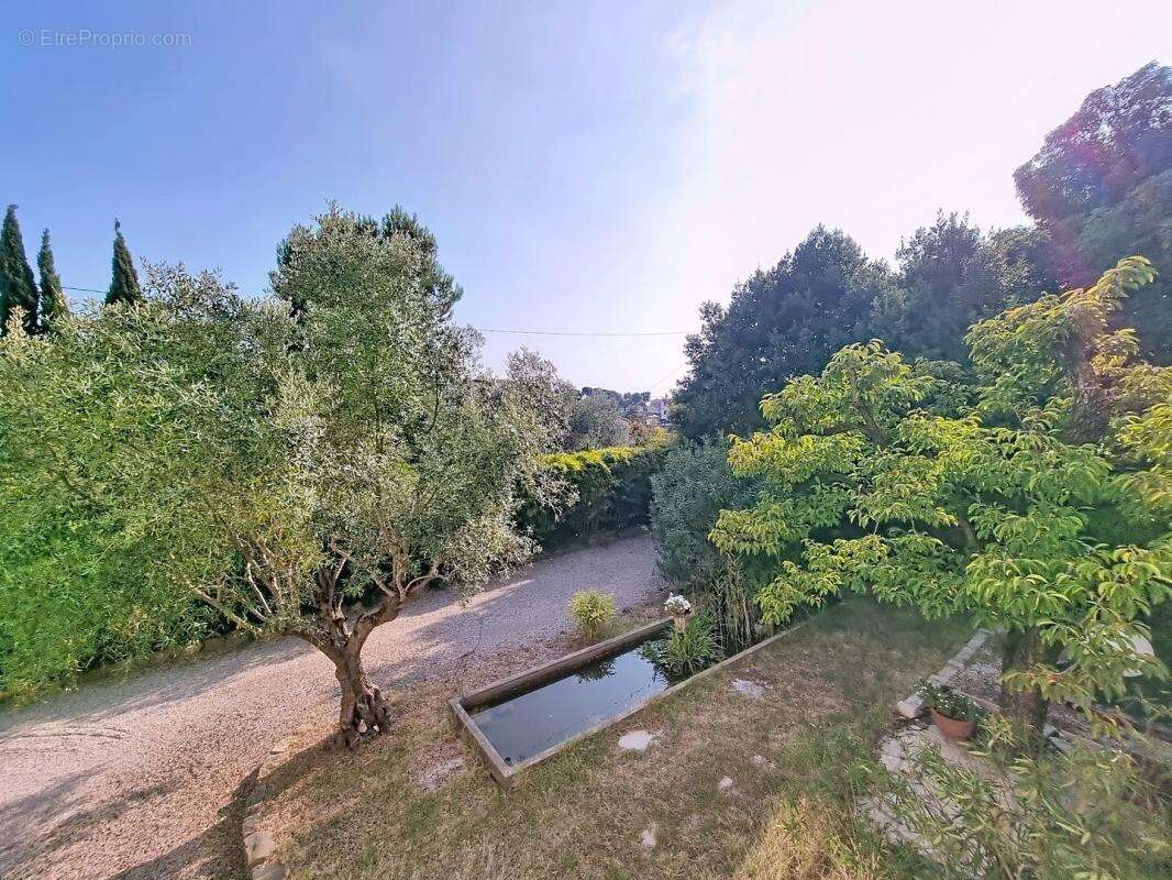 Appartement à LE CANNET