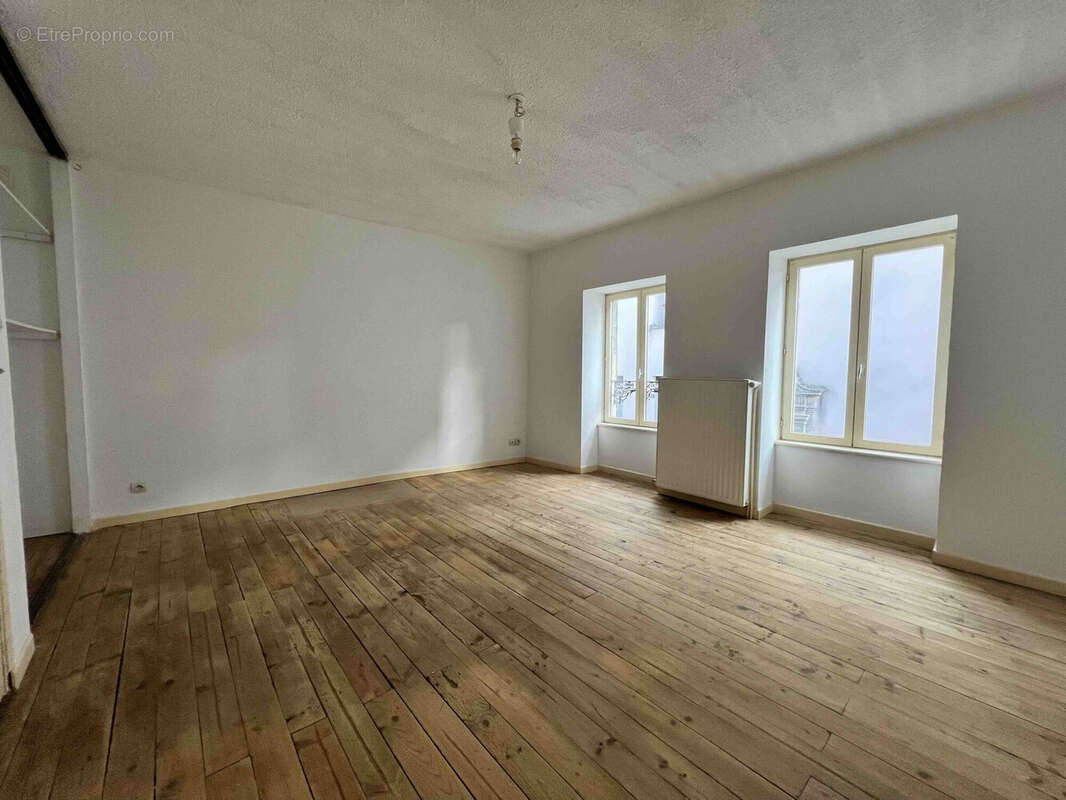 Maison 95 m² à Gannat  - photo 3