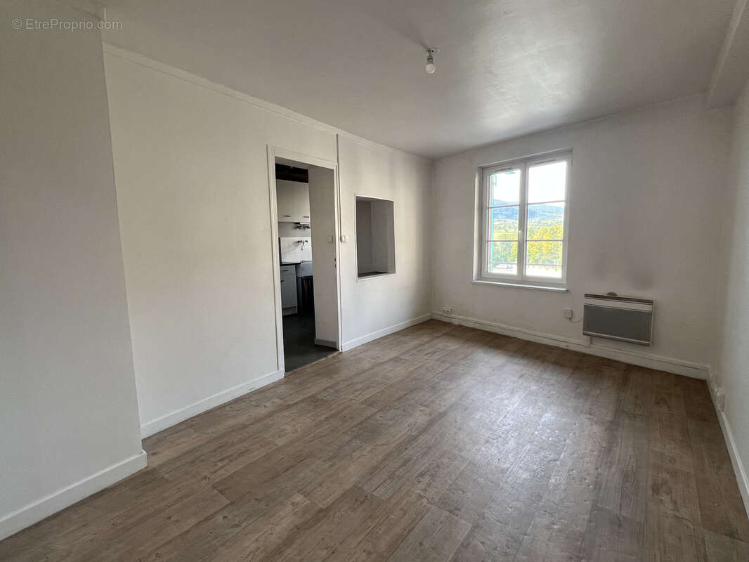 Appartement à MORNANT