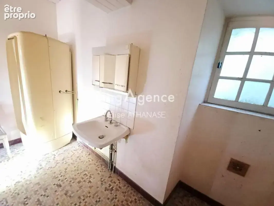 Ensemble immobilier à rénover avec maison d'habitation - photo 6