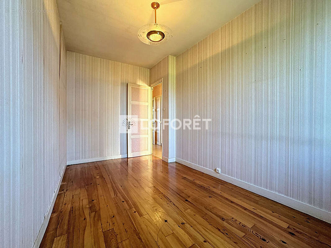 Maison à JASSANS-RIOTTIER