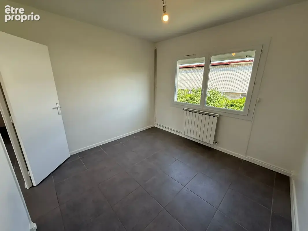 Appartement Romans Sur Isere 3 pièce(s) 52 m2 - photo 15