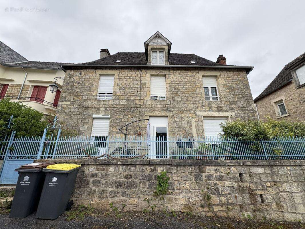 Maison à AYEN