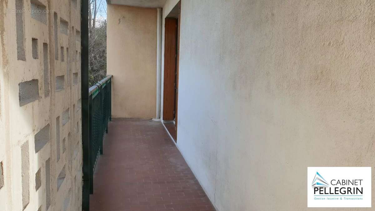 Appartement à MARSEILLE-4E