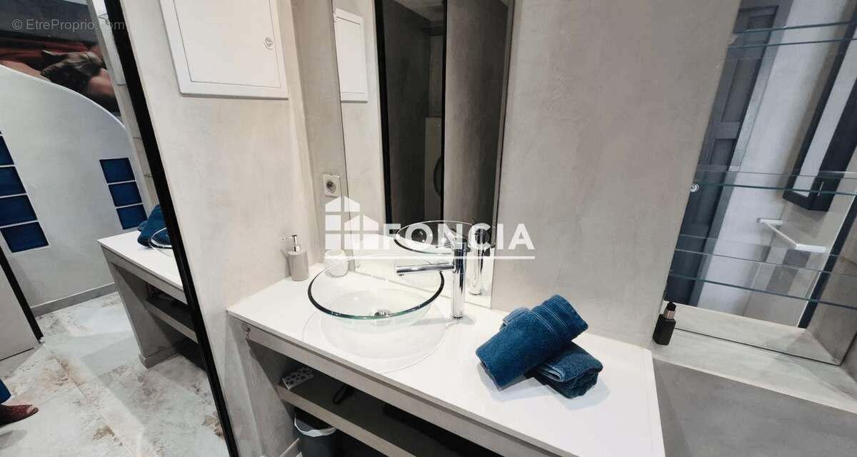 Cap d'Agde - Appartement d'exception en rez-de-chaussée avec terrasse de 24 m² et garage attenant, au sein du Village Naturiste - photo 7