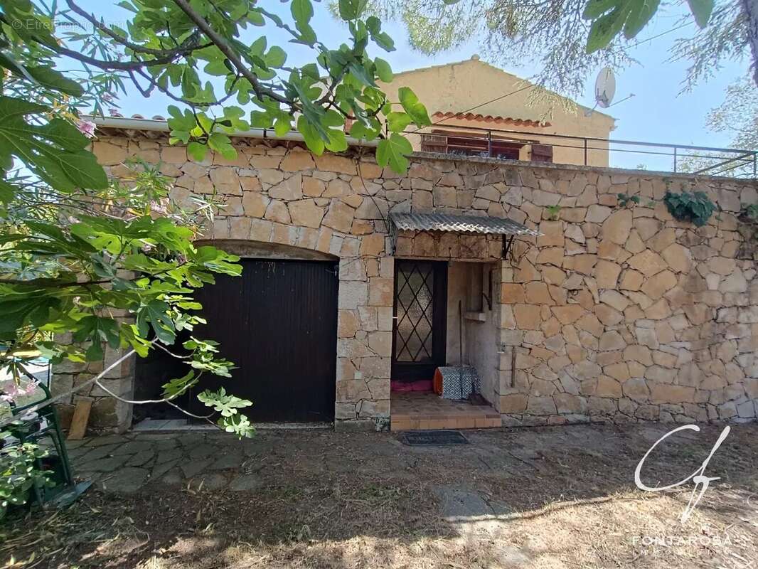 Appartement à SAINT-PAUL-EN-FORET