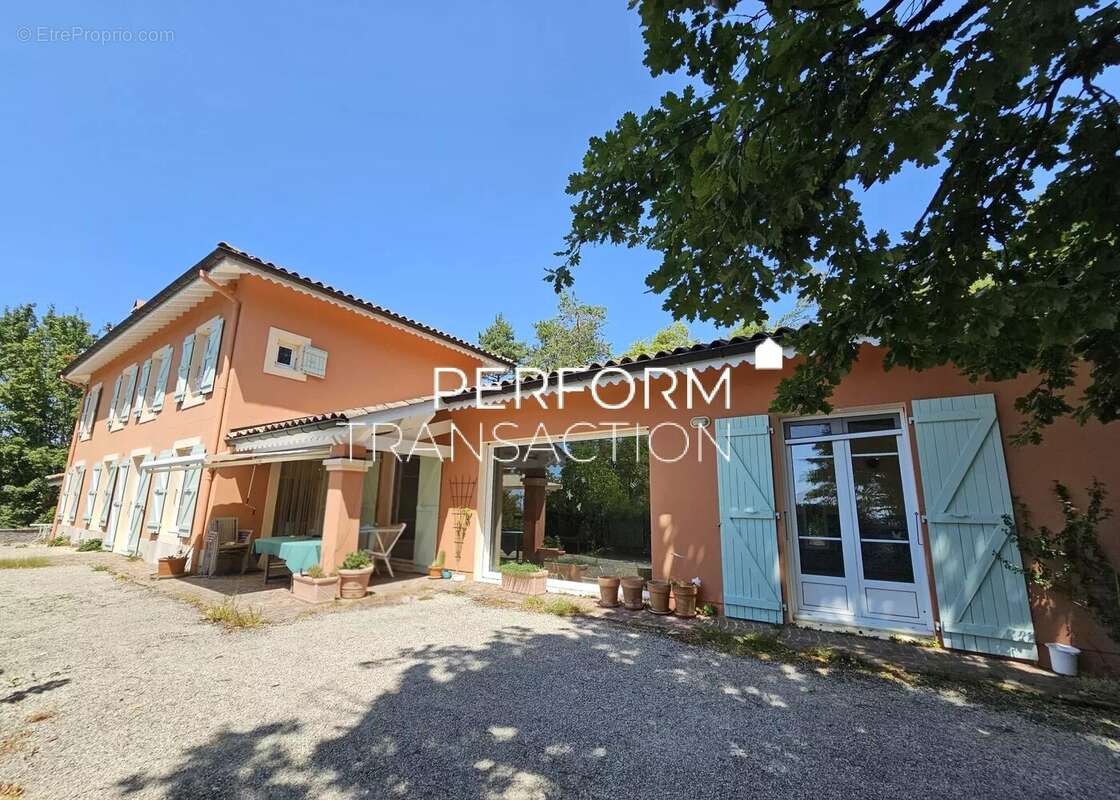 Propriété d'architecte 250m² avec piscine - photo 3