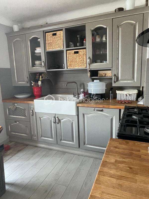 Appartement T3 de 70M2 avec cave et place de parking - photo 2