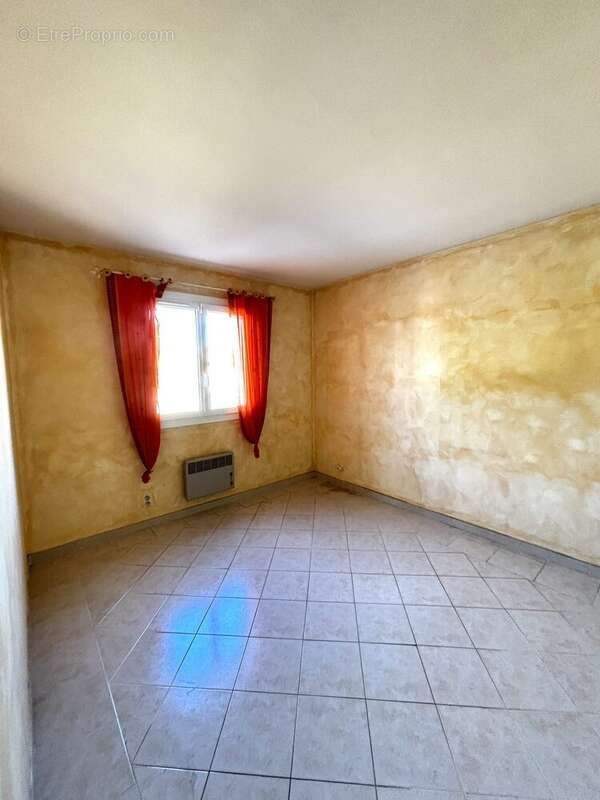 Maison à LE MUY