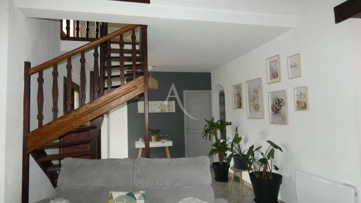 Maison à SAINT-GEIN