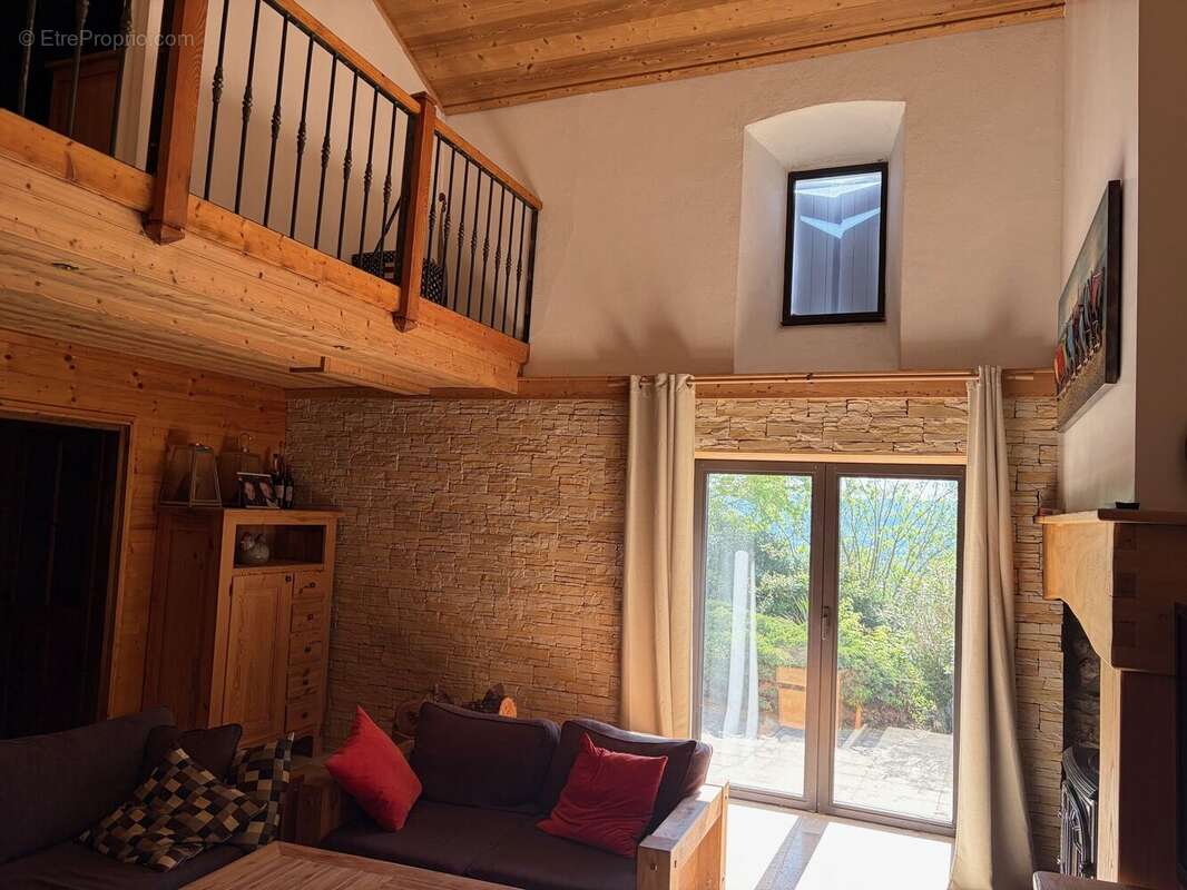 Maison 175 m² à Sampzon  - photo 8