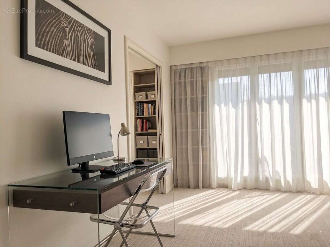 Photo 2 - Appartement à PARIS-15E
