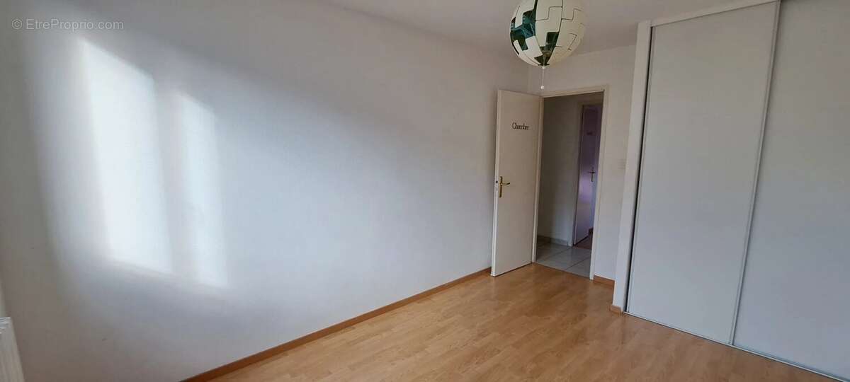 Appartement à LE PONT-DE-CLAIX