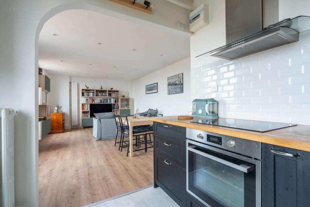 Appartement à FONTENAY-SOUS-BOIS