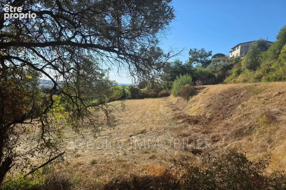Maison 4 pièces 91 m² à vendre à Saint-Laurent-Du-Var (06700) - photo 3