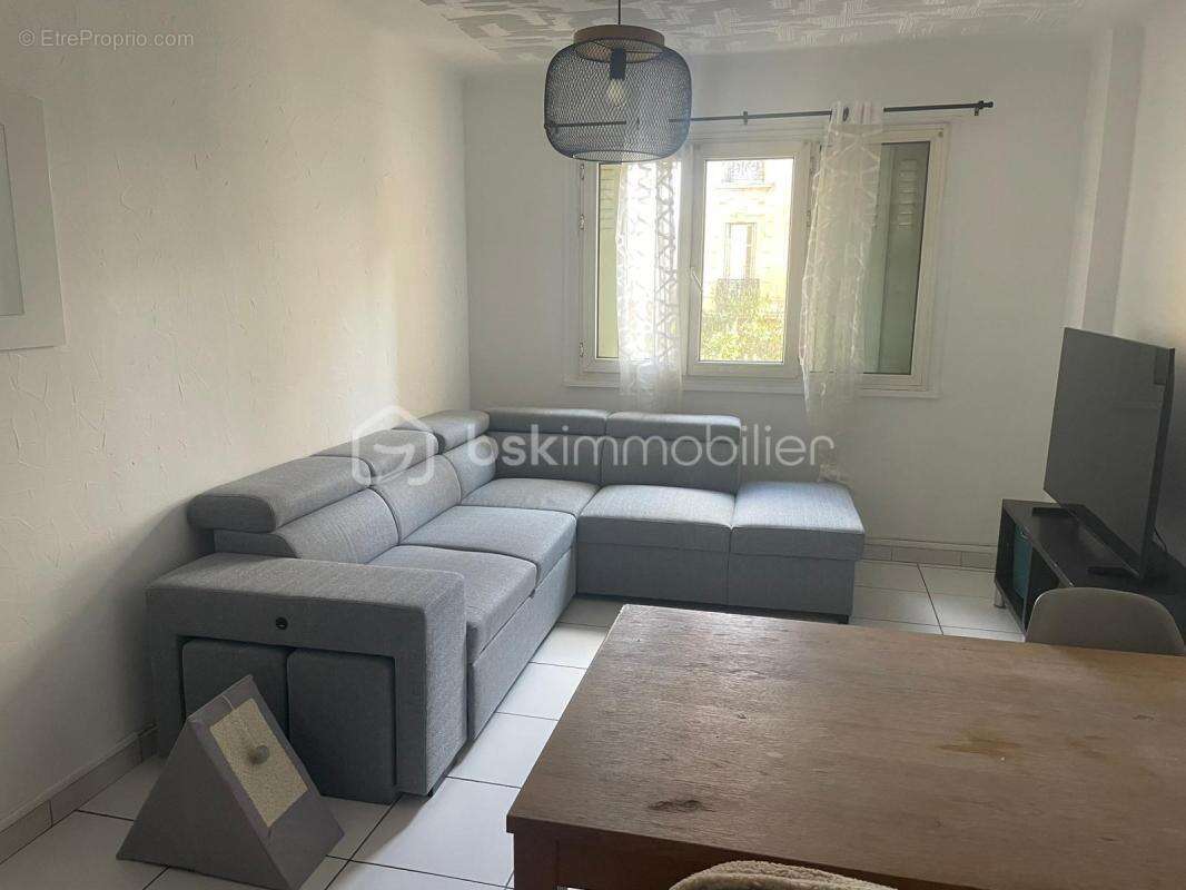 Appartement à MARSEILLE-4E