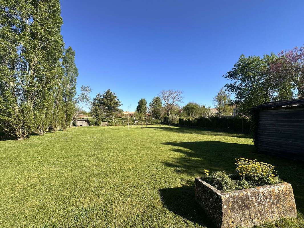 Maison 176 m² à Oulmes  - photo 8