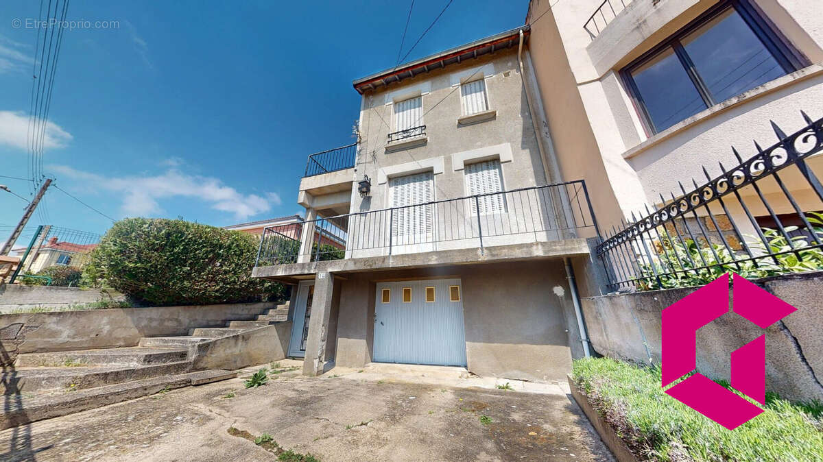 Maison à BRASSAC-LES-MINES