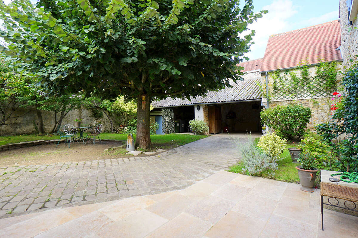 Maison à ARNOUVILLE-LES-MANTES