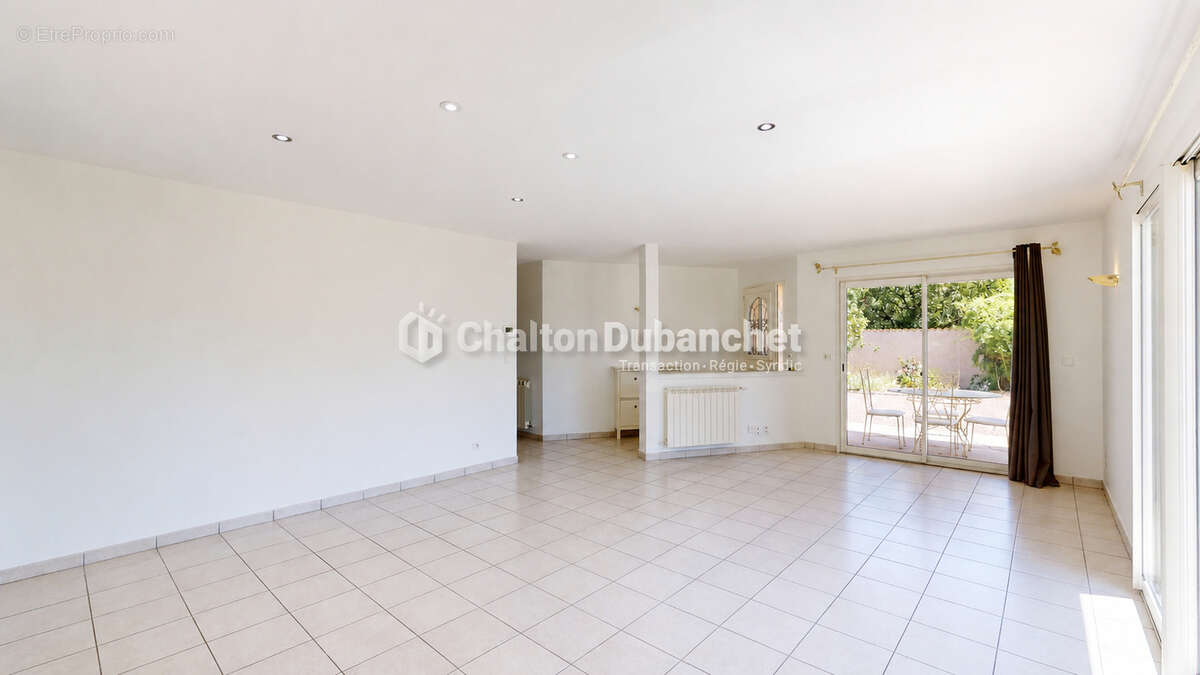 MABLY - Maison de 100 m² - photo 7
